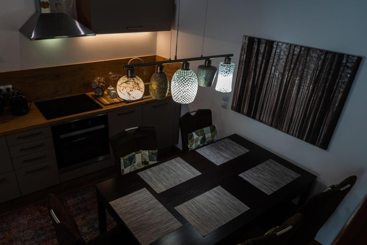 Dana'S Apartment Beim Augarten Виена Екстериор снимка