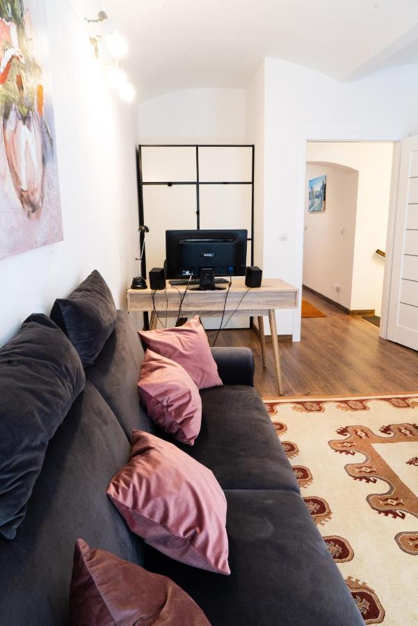 Dana'S Apartment Beim Augarten Виена Екстериор снимка