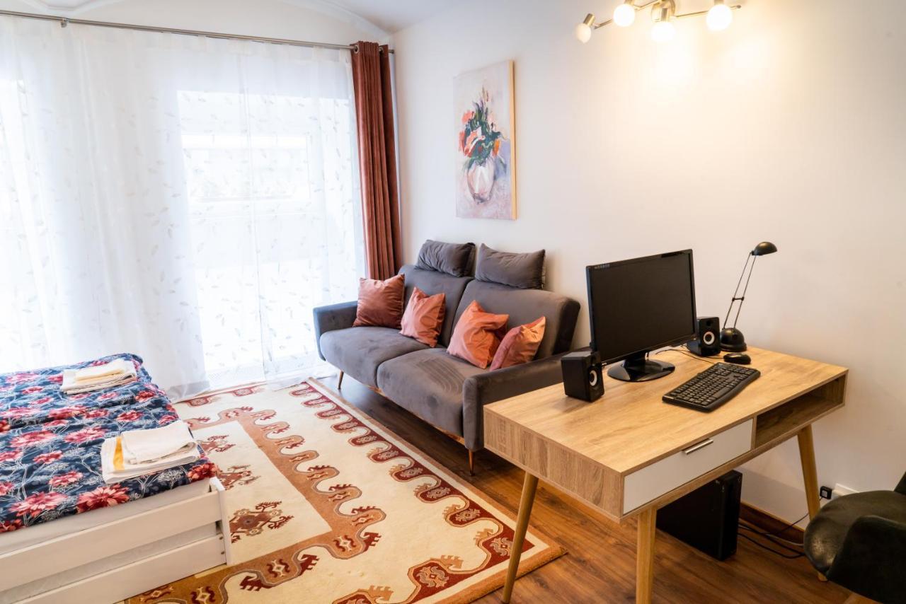 Dana'S Apartment Beim Augarten Виена Екстериор снимка